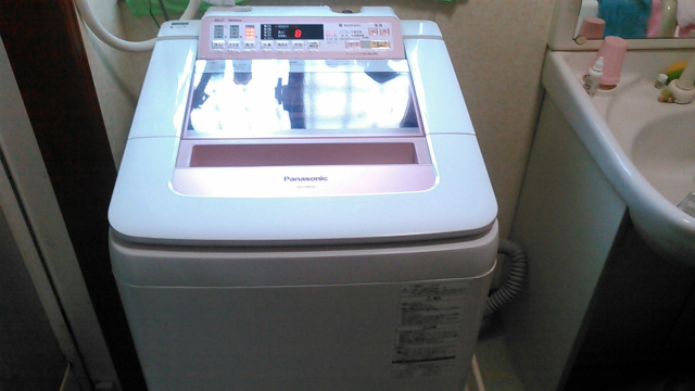 名古屋市西区庄内通り Panasonic製洗濯機(NA-FA70H1) 排水して水が
